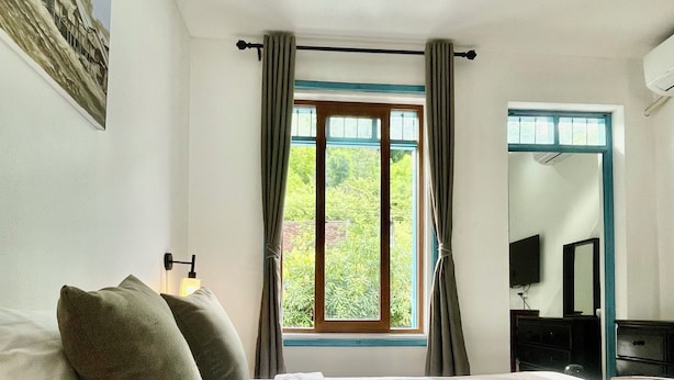 Kamar Triple Keluarga, pemandangan kota