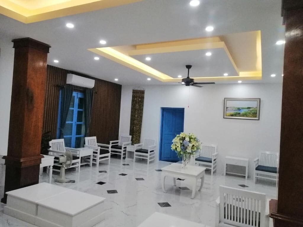 Room with two single beds, City view | Blackout drapes, soundproofing, free WiFi