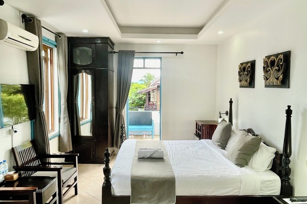 Panoramic Double Room, Balcony, City View | Blackout drapes, soundproofing, free WiFi