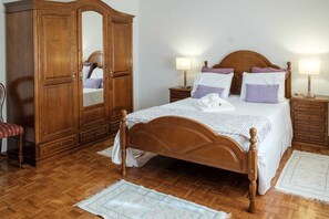 4 quartos, Wi-Fi, roupa de cama