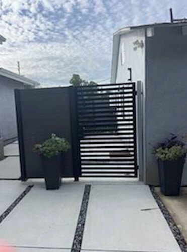 Modern, Stylish & Cozy 1BR Stay in Encino