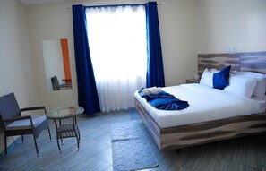 Chambre Double Deluxe, vue cour intérieure