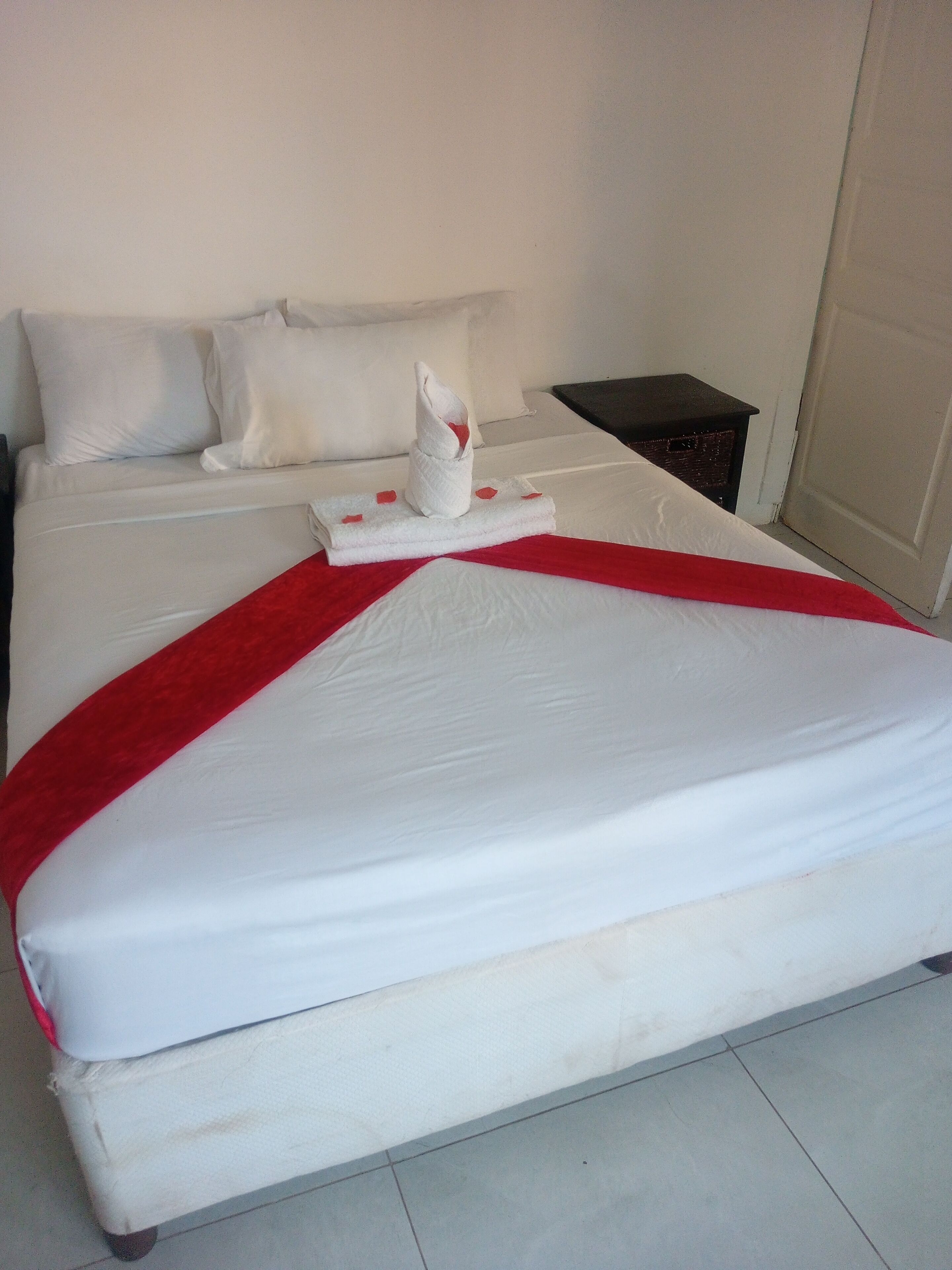 Deluxe-huone, parveke, näköala puistoon | Ilmainen Wi-Fi, vuodevaatteet