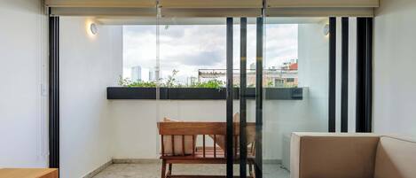 TV, offices