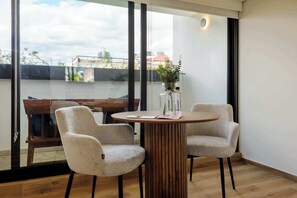 Interior - w* | Stunning Loft w/ Modern Balcony in Colima (Ciudad de México)