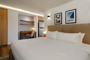 Bureau, Wi-Fi, literie fournie