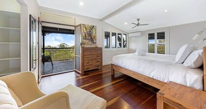 Hinterland Horizon Retreat - Ocean & Country Views