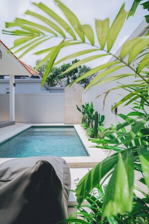 Outdoor pool - Santai Villa by Betterplace (Kerobokan)