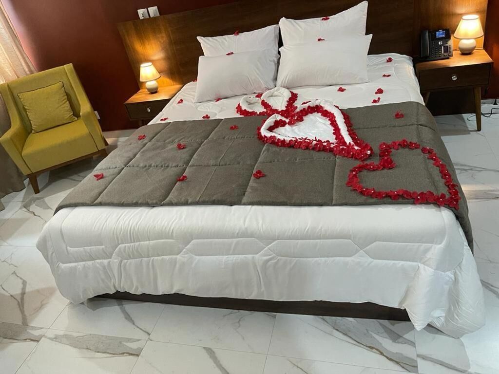 Junior Suite | Desk, laptop workspace, soundproofing, free WiFi