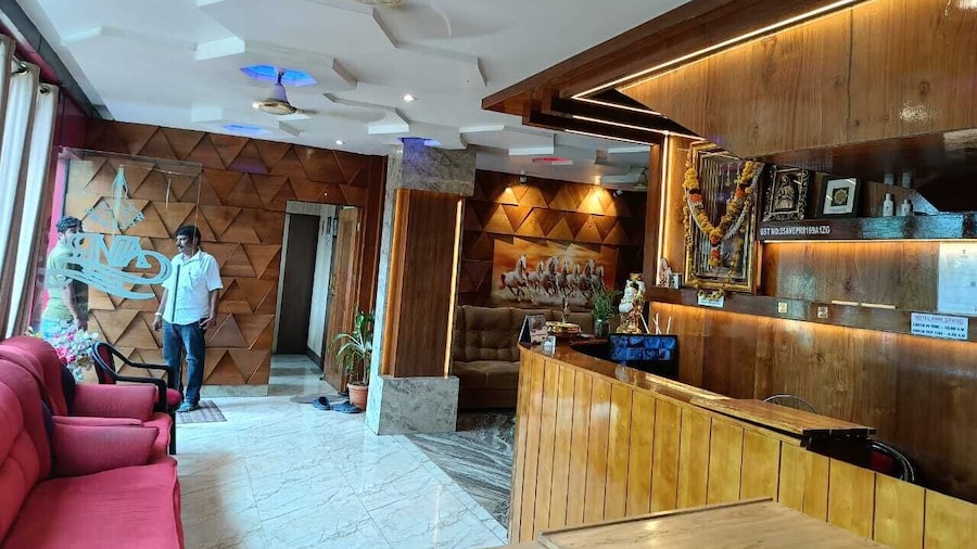 Hotel AMR GRAND