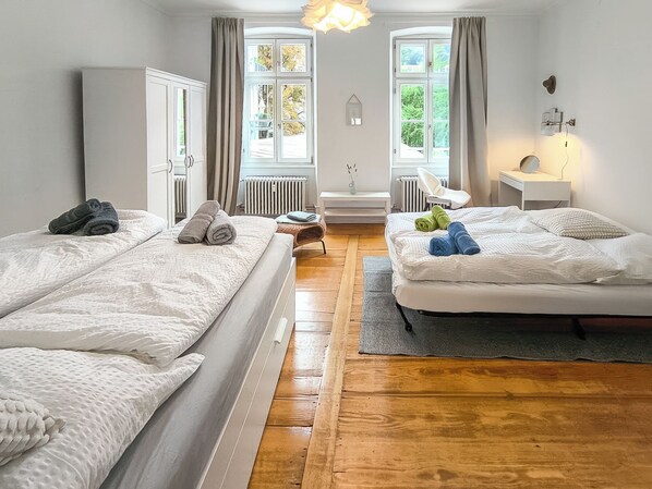 1 chambre, fer et planche à repasser, Wi-Fi, draps fournis