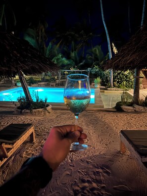 Poolbar