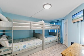 Appart'hôtel Signature, 2 chambres, vue piscine | 2 chambres, décoration personnalisée, ameublement personnalisé