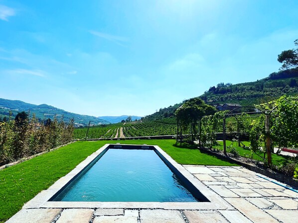 Piscina externa sazonal