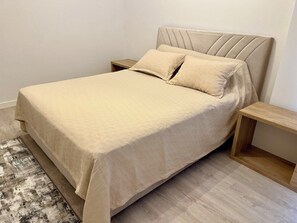 1 soverom, strykejern/-brett, wi-fi og sengetøy