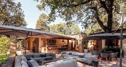 Luxury Forest Retreat with Private Padel Court