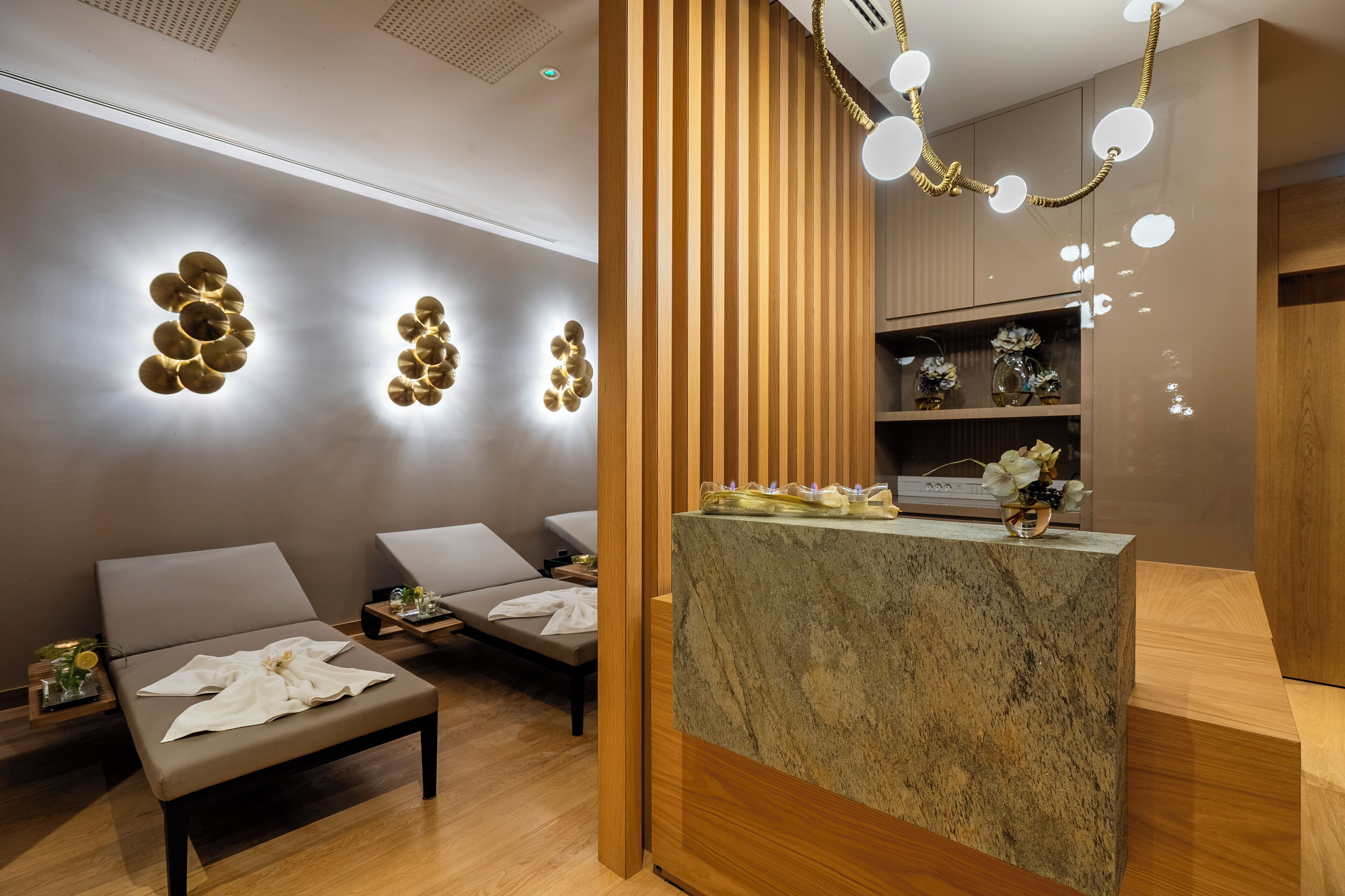 Turkish bath, body treatments, aromatherapy, hot stone massages