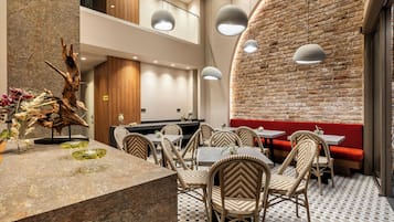 Desayuno buffet incluido todos los días