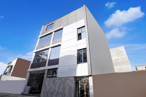 Front of property - Goroomgo Siddhi Vinayak Inn Varanshi (Varanasi)