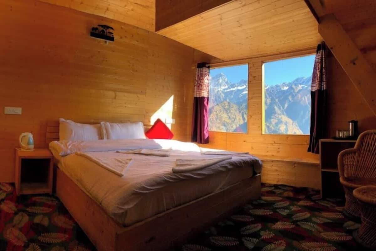 Deluxe Double Room, Balcony, Mountain View