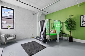 Desk, iron/ironing board, free WiFi, bed sheets