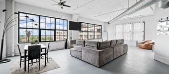 This apartment is a 2 bedroom(s), 1 bathrooms, located in St. Louis, MO.