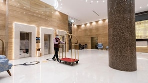 Reception - Seven Garden Hotel Albaiaa (Taif)