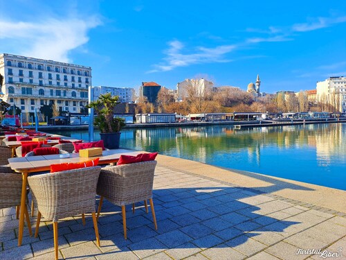 Next Apartments Piata Ovidiu Constanta