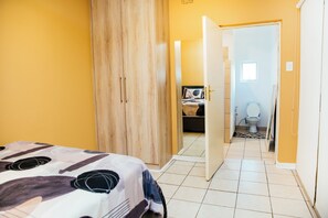 Habitación familiar | Decoración personalizada, muebles diferentes y insonorización 