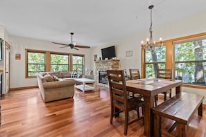 TV, fireplace, offices