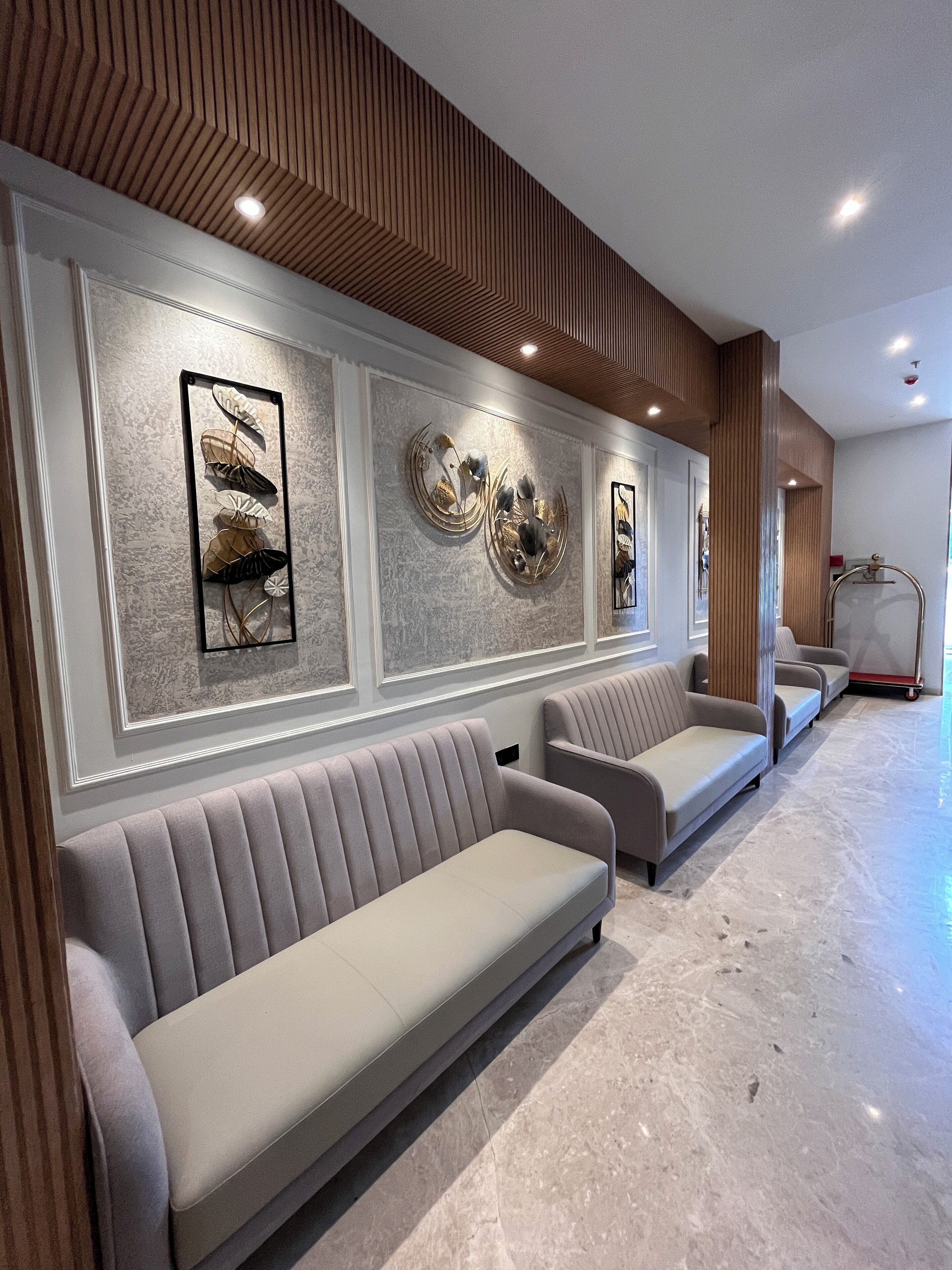 Photo - Esquire Hotel Mumbai