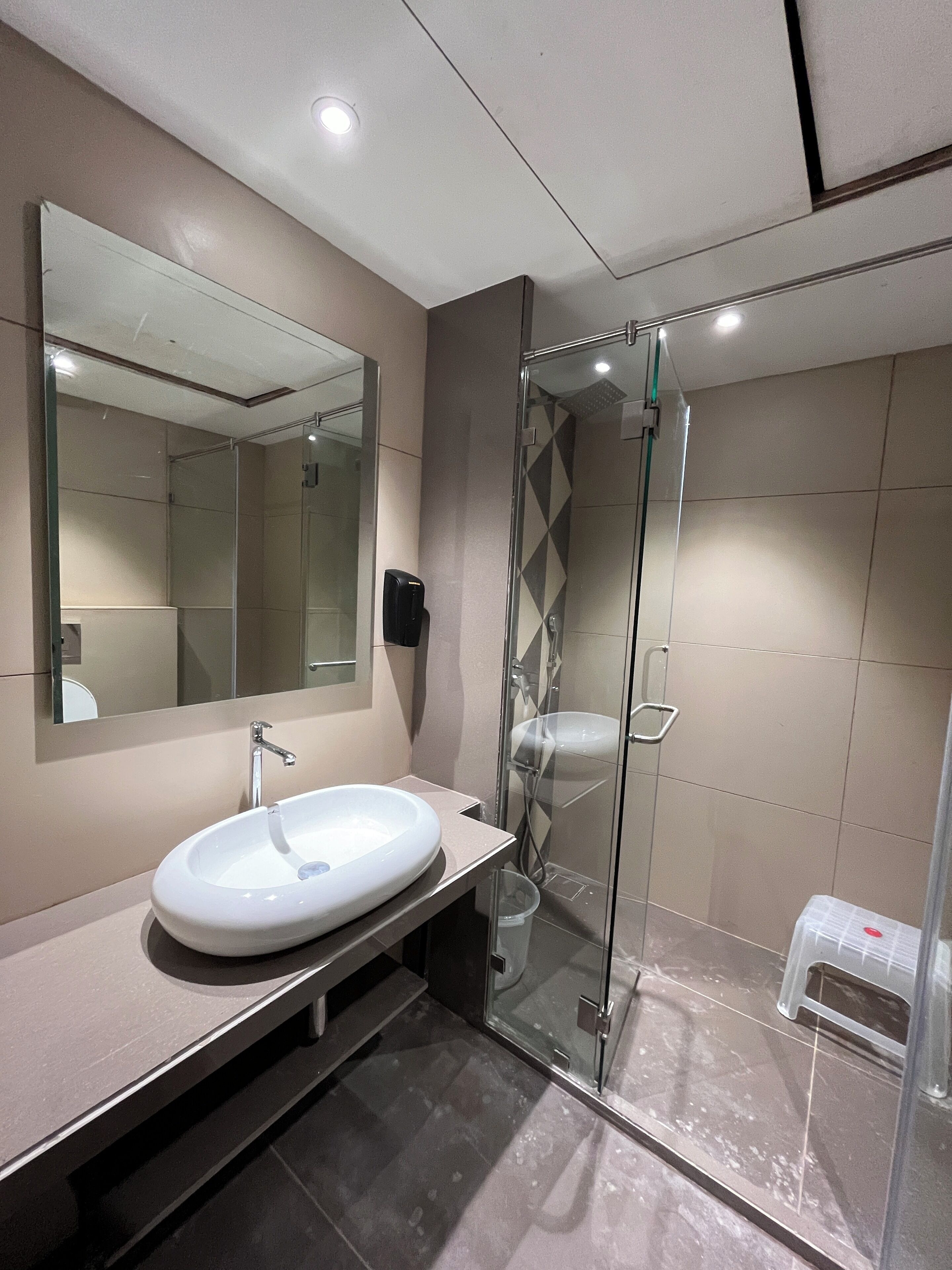 Photo - Esquire Hotel Mumbai