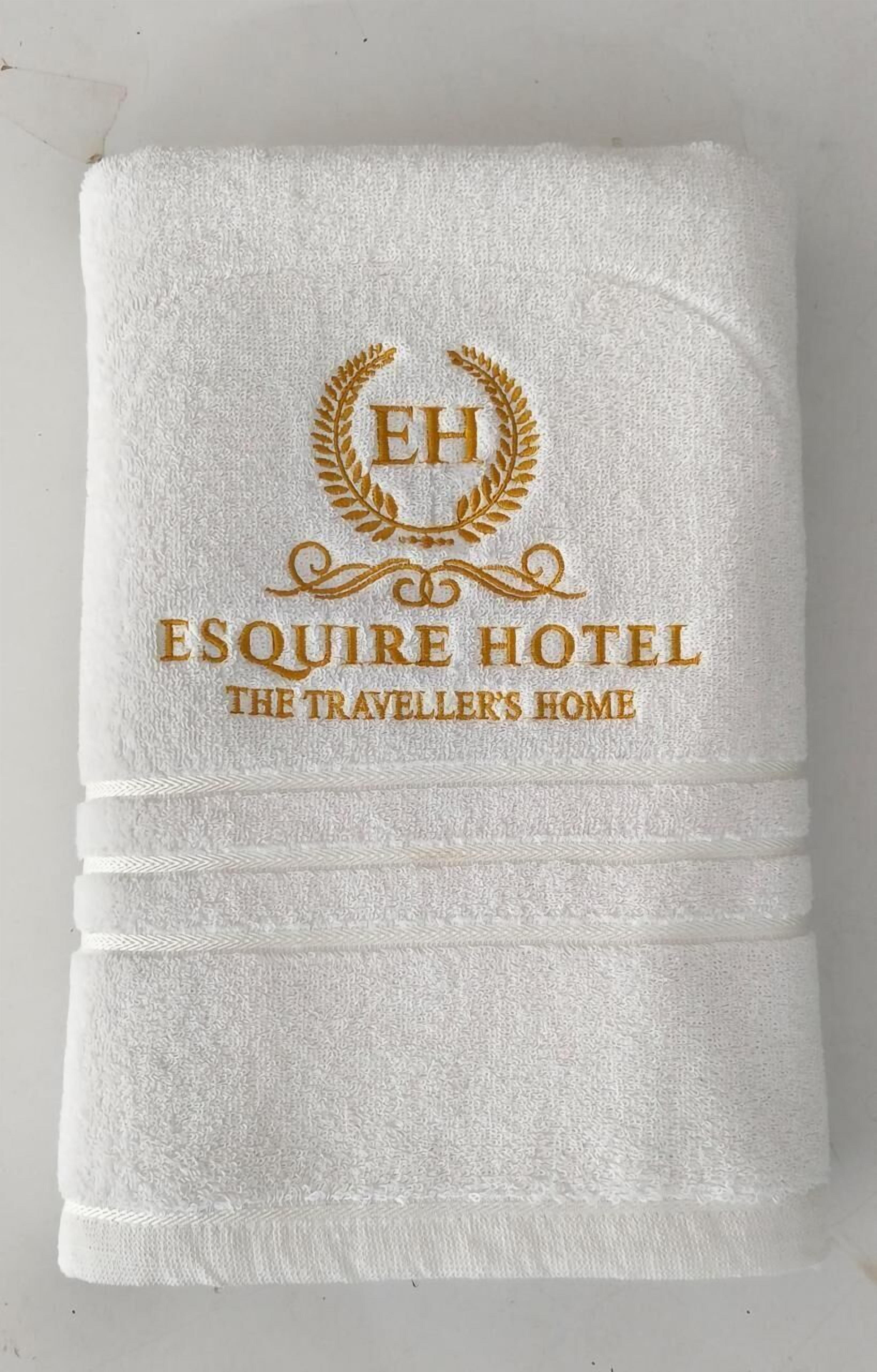 Photo - Esquire Hotel Mumbai