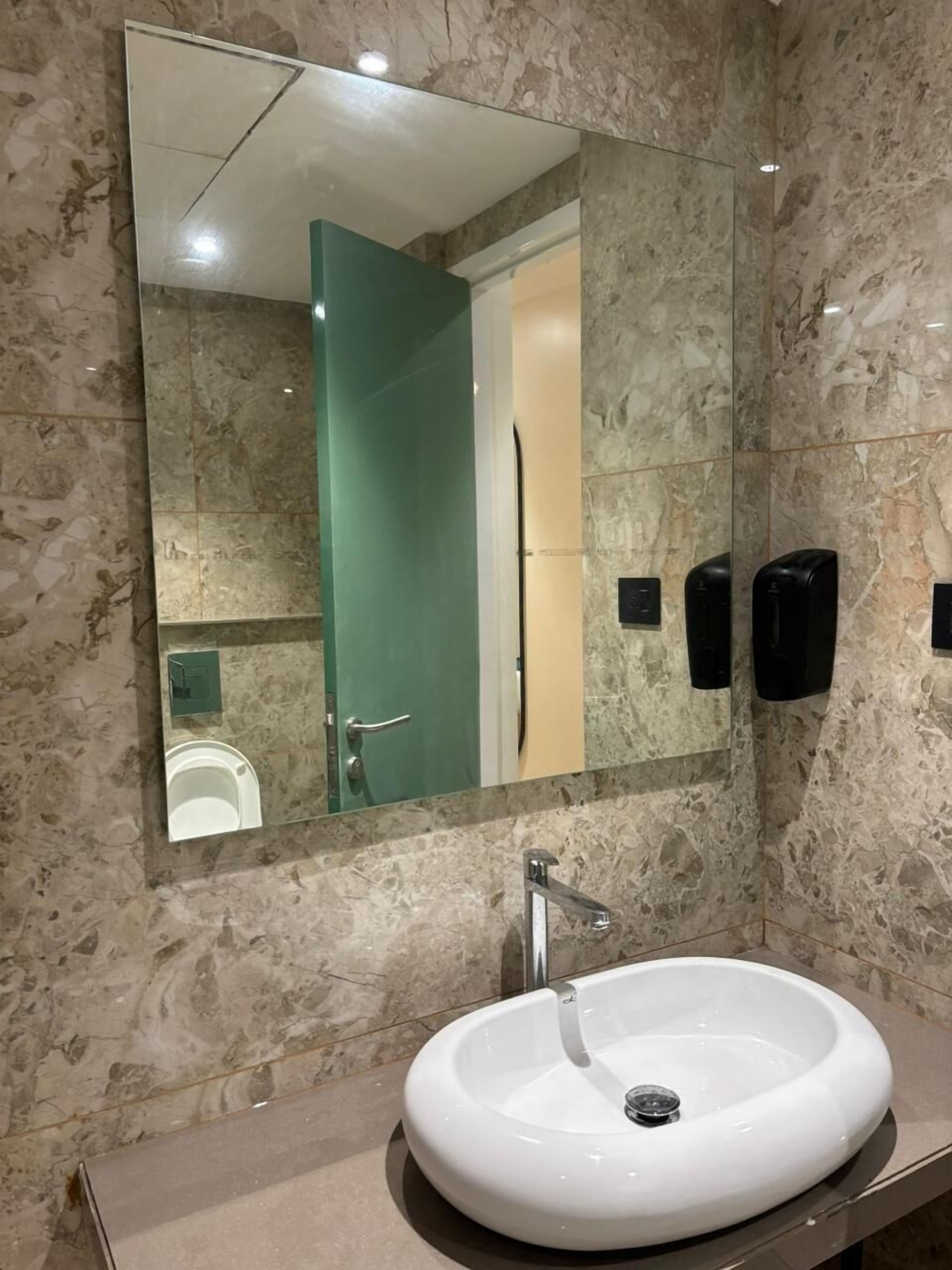 Photo - Esquire Hotel Mumbai