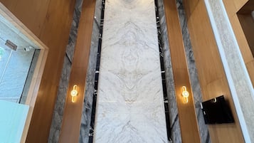 منطقة الجلوس في الردهة