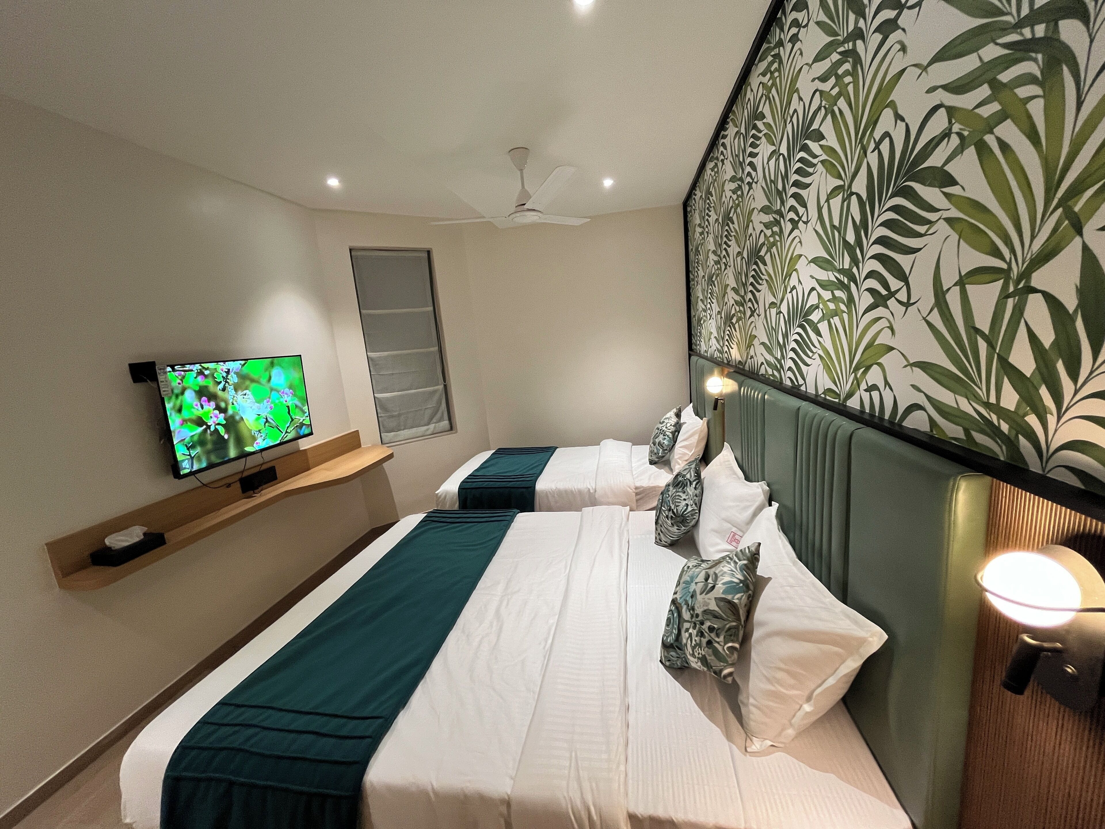 Photo - Esquire Hotel Mumbai