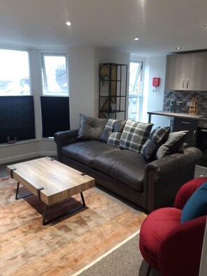 Apartment | Living area - Fabapartment-12pmcheckout-freebubbly-seaside (Morecambe)