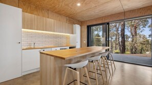 Kühlschrank, Ofen, Herdplatte, Geschirrspüler