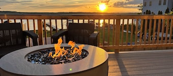 Lake View Rental-Spacious 6-Bedroom-Saratoga Track-, WiFi, AC