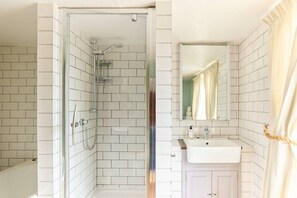 Maison (3 Bedrooms) | Extérieur