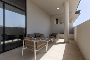 Deluxe-Apartment, Balkon, Stadtblick | Balkon