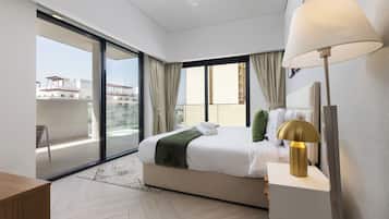 Deluxe Apartment, Balcony, City View | 2 bedrooms, desk, iron/ironing board, free WiFi