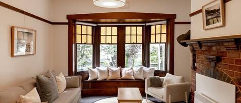 Televisión, oficina