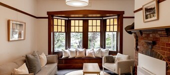 'Buckley's Rest' on the doorstep of Battery Point