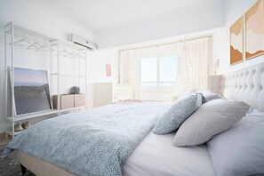 2 bedrooms, iron/ironing board, WiFi, bed sheets - Seaview Condo in Saba Pasha - SP11 (ستانلى)