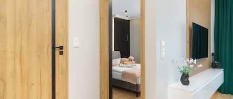 1 bedroom, iron/ironing board, travel cot, WiFi