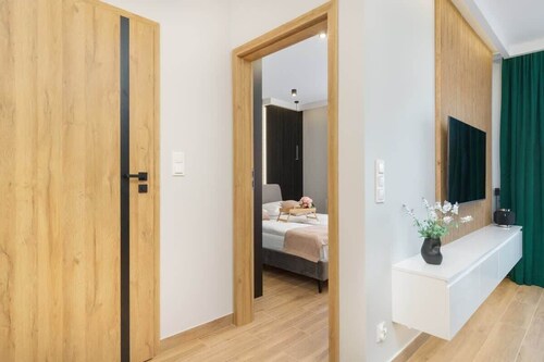 Modern Apartment | Balcony and Parking close to the Beach