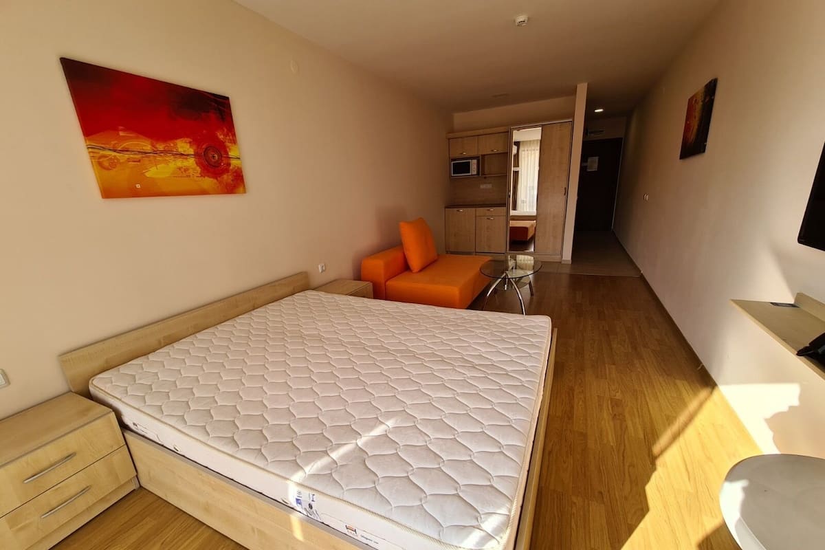 Premier Fort Beach 236 D1 | In-room safe, desk, iron/ironing board, free WiFi