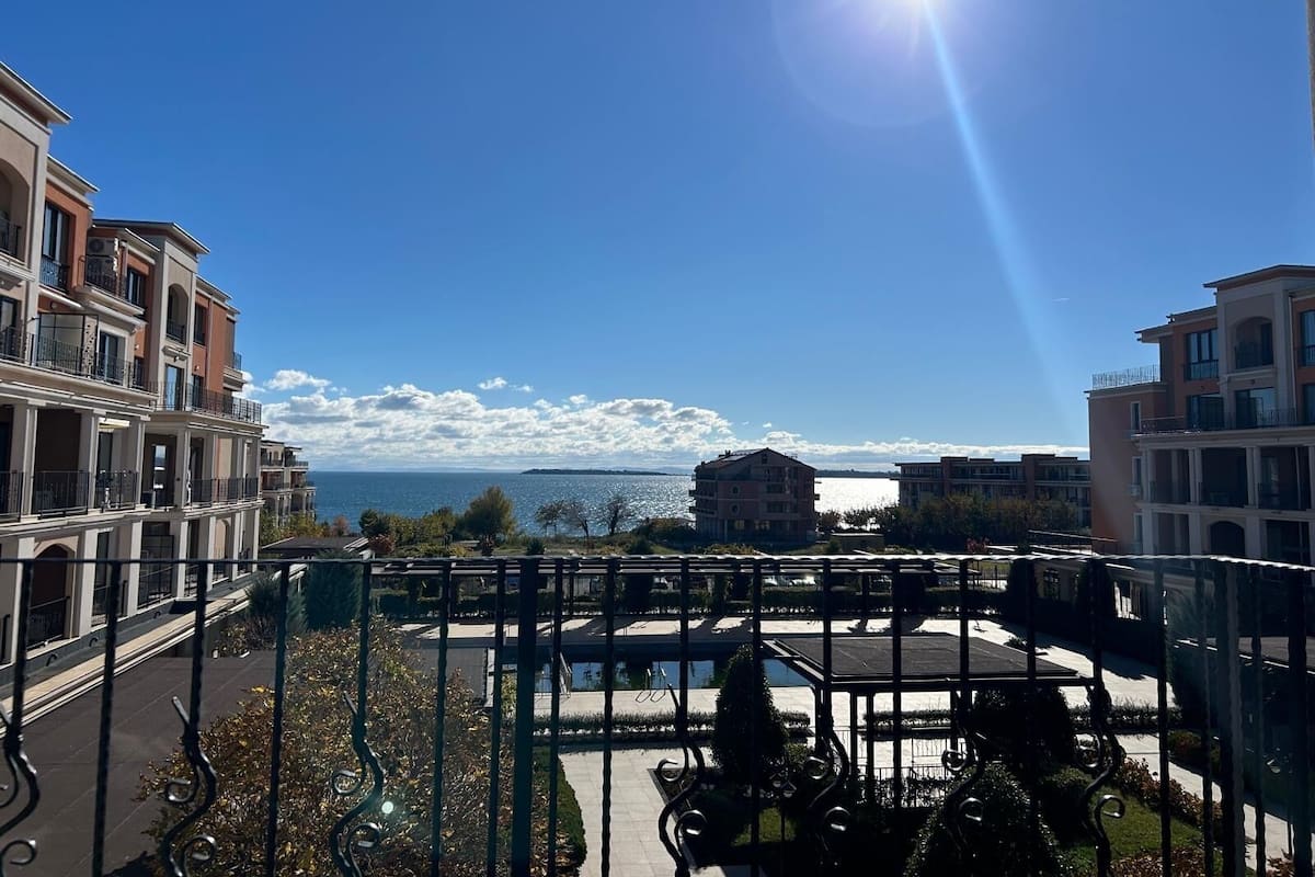 Premier Fort Beach 2026 B2 | Terrace/patio