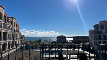 Premier Fort Beach 2026 B2 | Terrace/patio